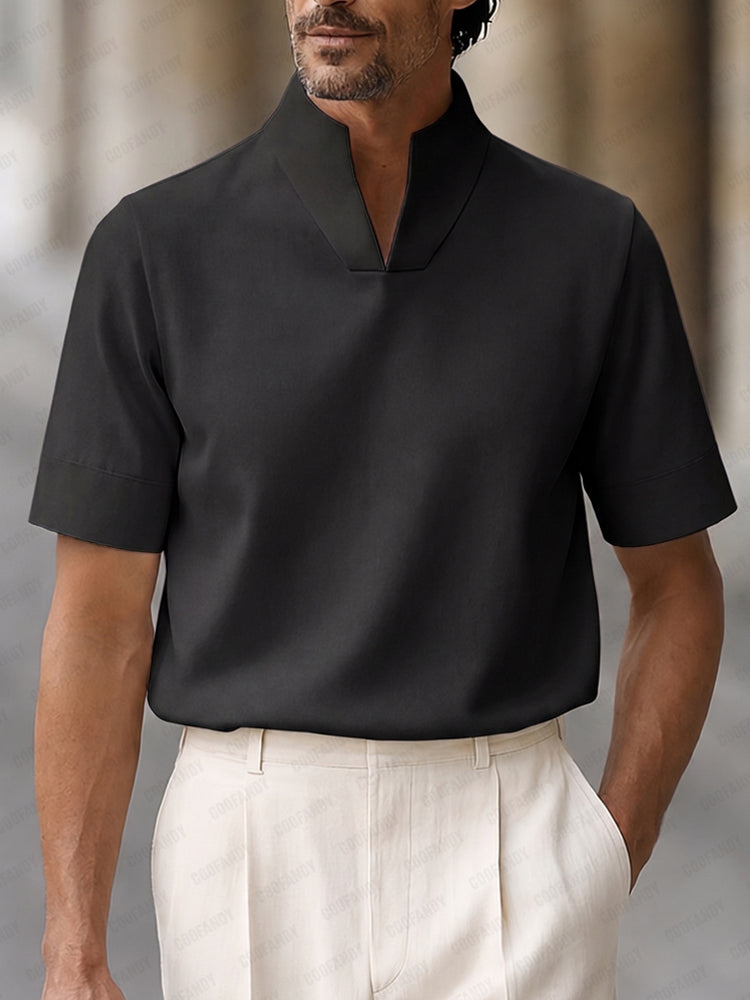 Top minimalista de manga corta con cuello alto